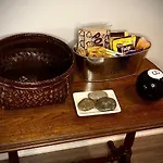 Luxury 2 Bdrm Apartment With Riverview Of Canada